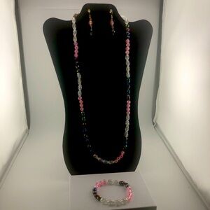 Three piece pearl necklace, bracelet, earrings, set. pink, Crystal, Glass pearls